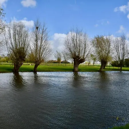 In By The * Nieuwpoort